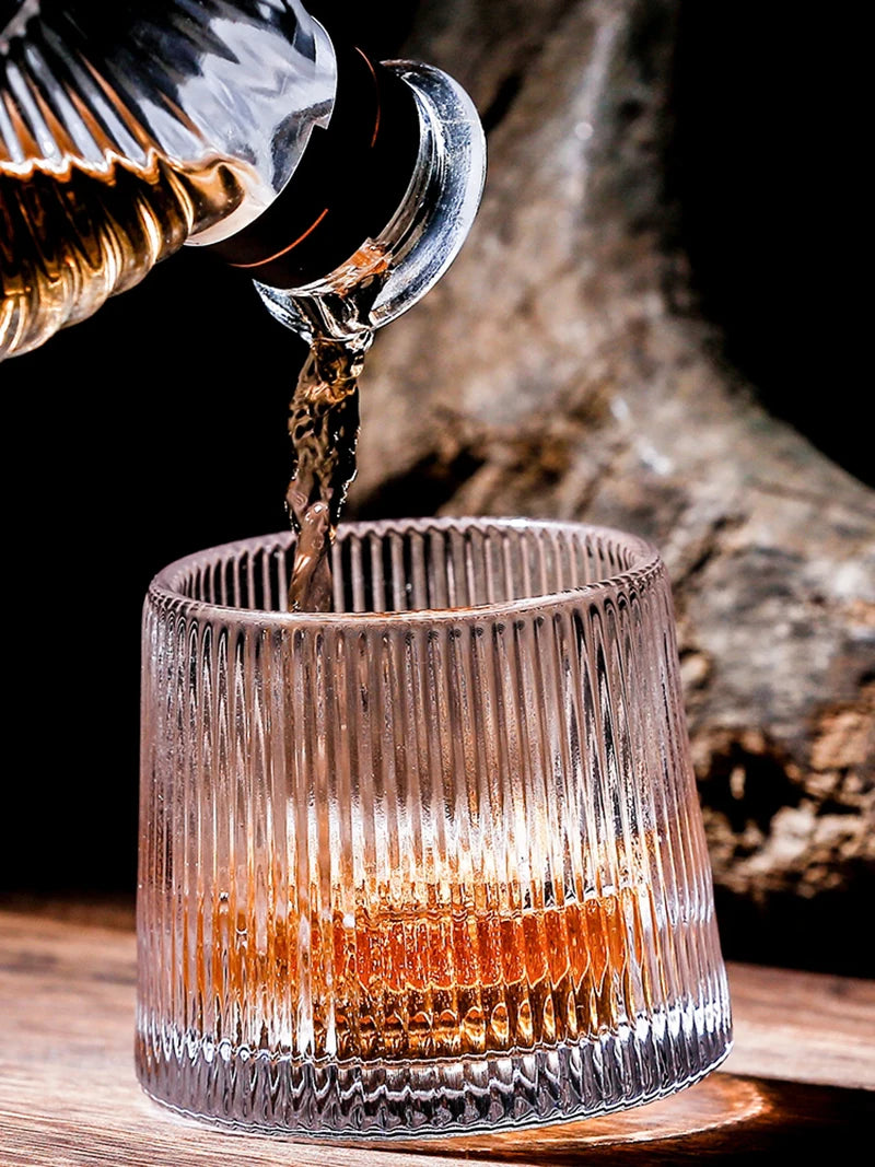 Spin & Pour Rotating Whiskey Glass